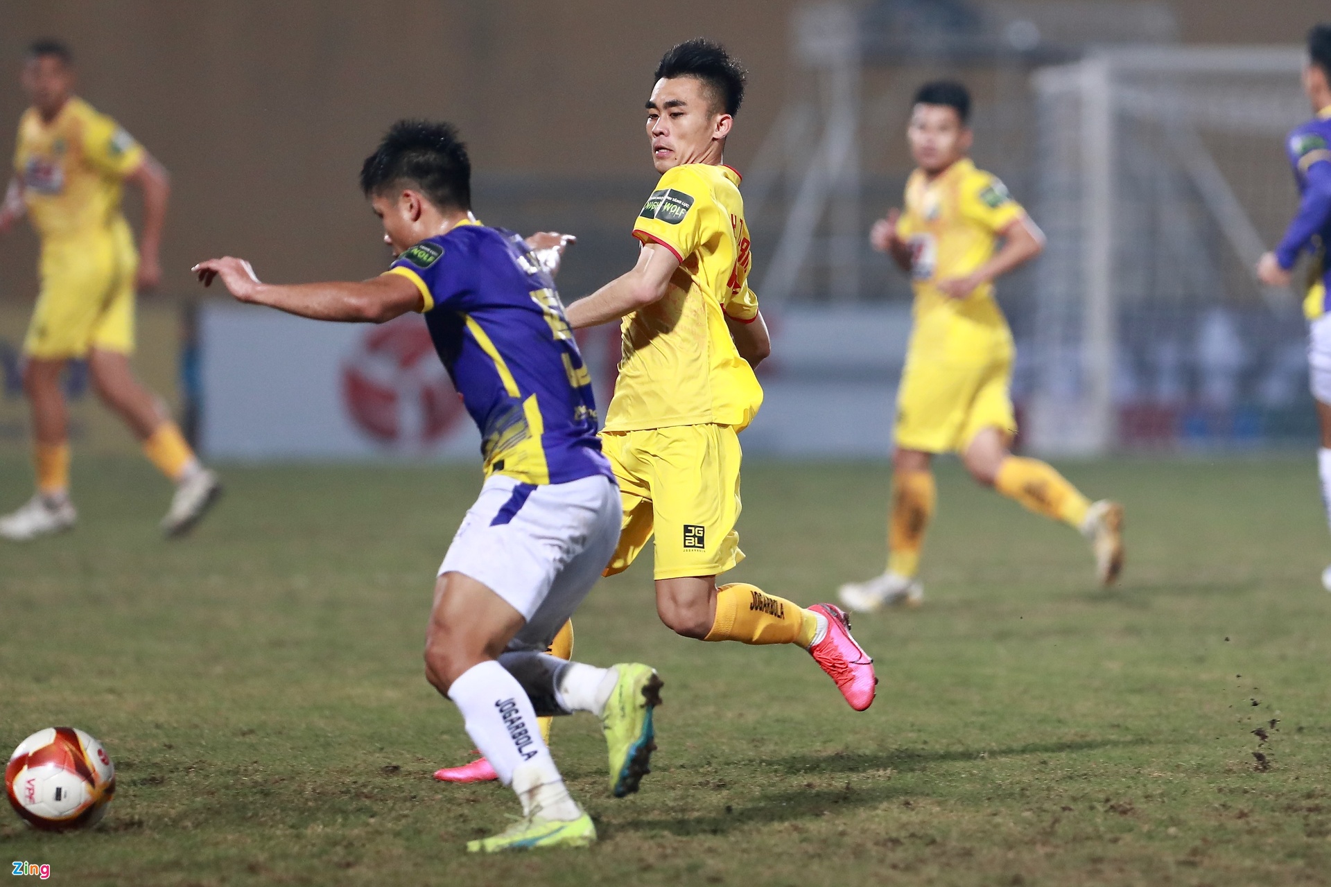 HLV Popov: ‘Cầu thủ Thanh Hóa không phải hạng B ở V-League’