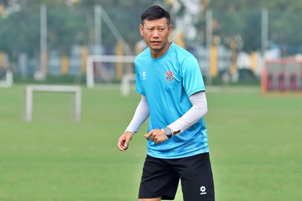 HLV Thạch Bảo Khanh rời PVF-CAND: Cơ hội mở ra cho HLV Nguyễn Thành Công