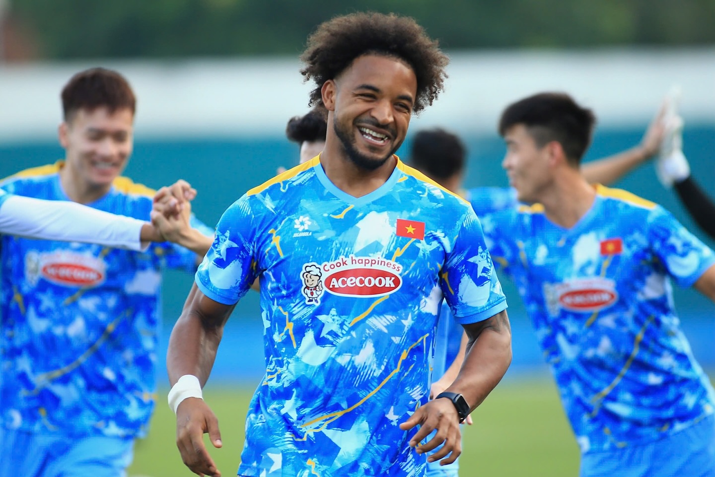 Xuân Son trở lại: Cú hích tinh thần cho Nam Định